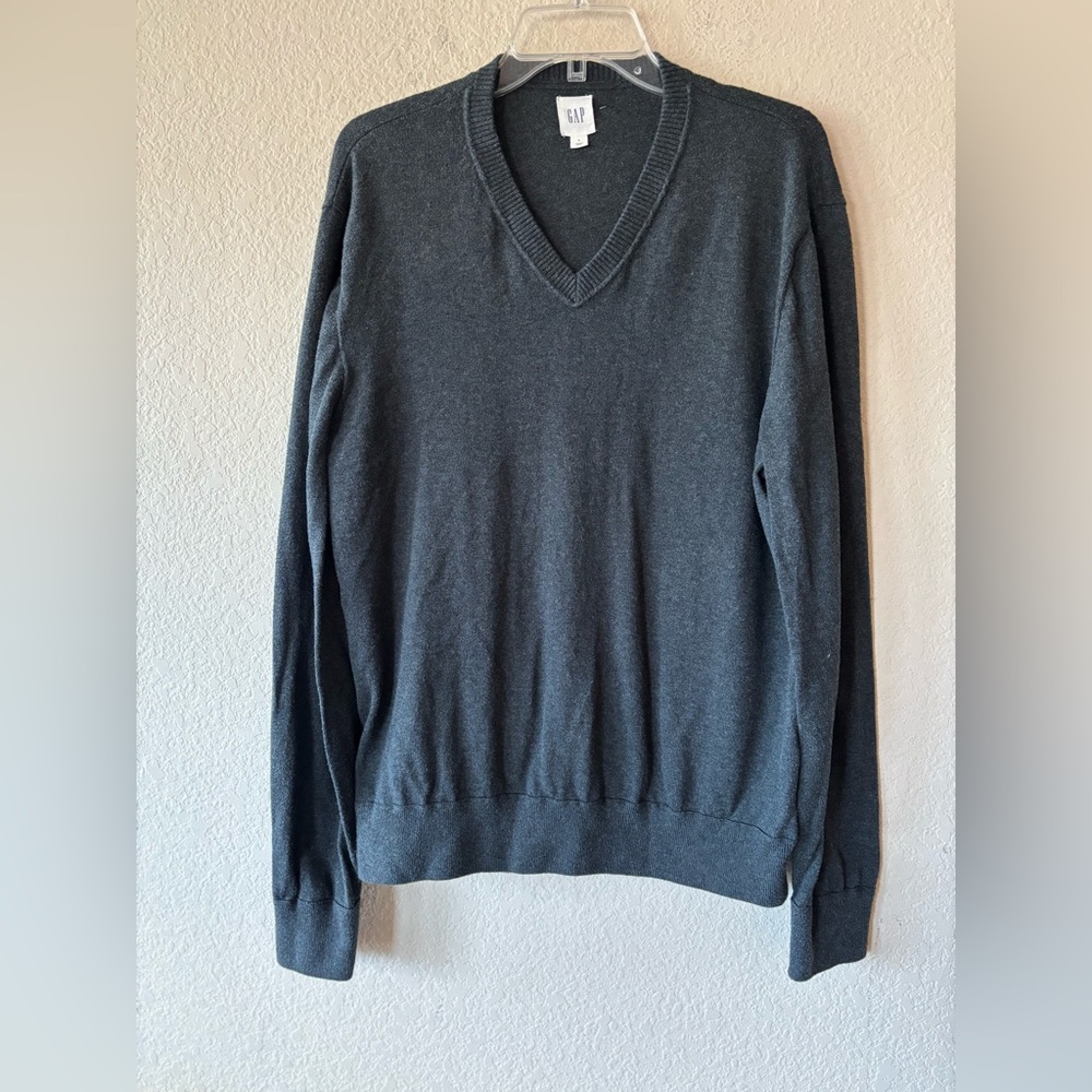 Gap Men's 100% Cotton Long-Sleeve V-Neck Sweater -‎ Heather Gray, Size L